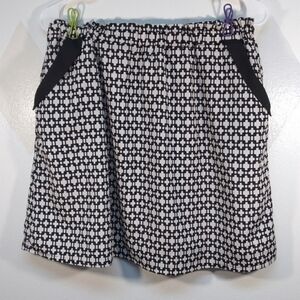 Dina Be black and white pattern skirt size L